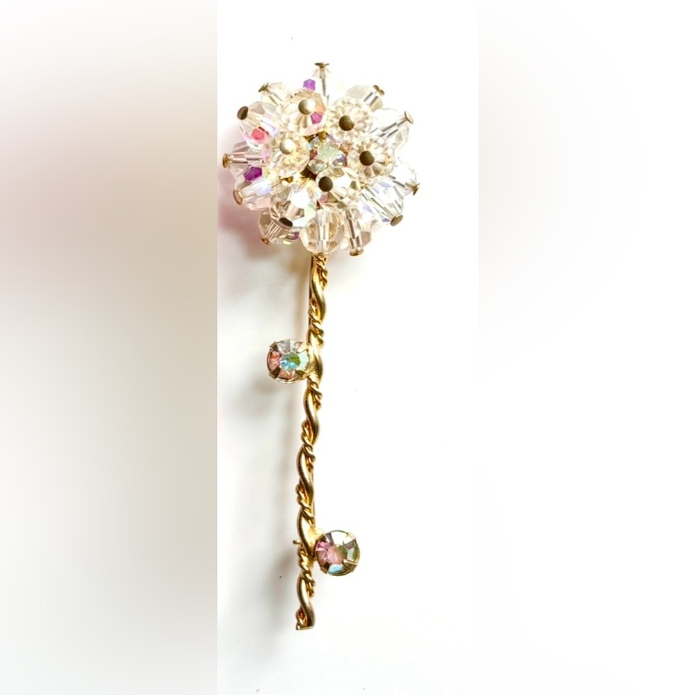 Elegant Vintage Gold and Crystal Flower Brooch